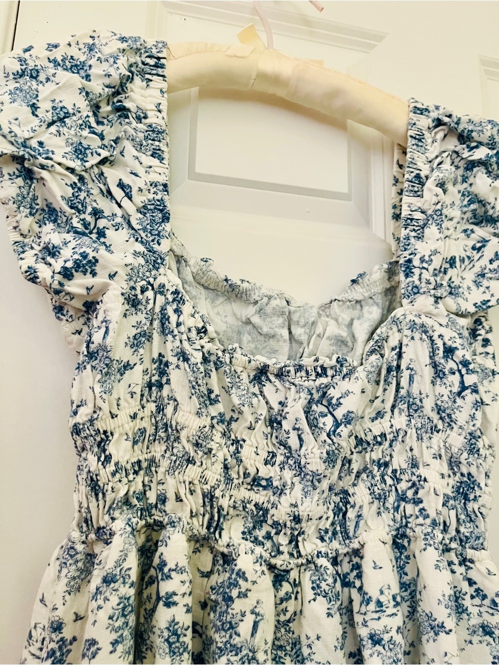 H&M Linen Blend Dress with Blue and White Toile Floral Print - Picture 5 of 7